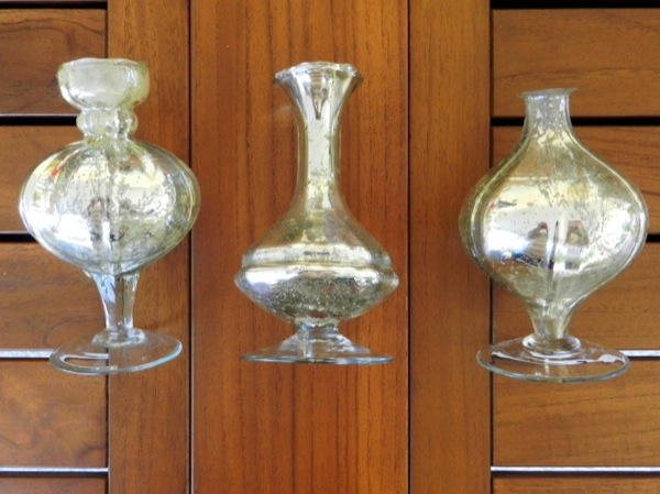 mercury bud vase arrangement 