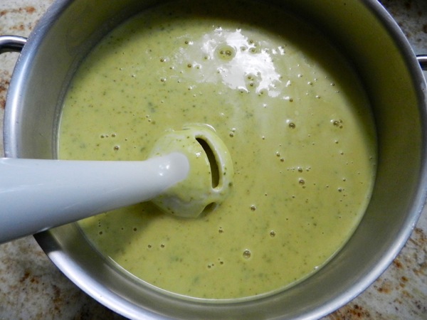 cold curried zucchini soup