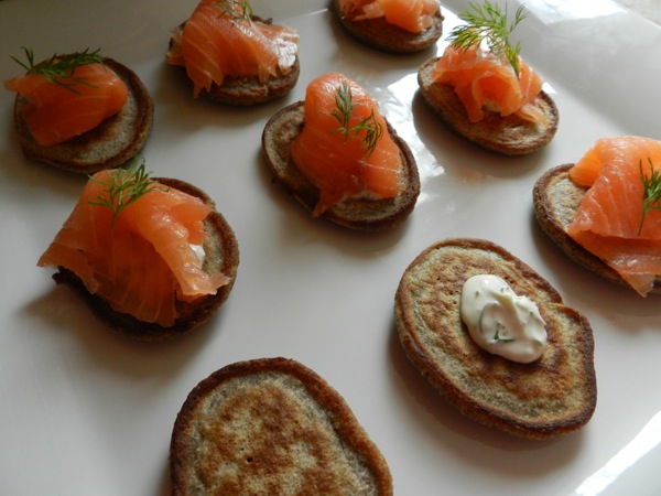 blini with smoked salmon