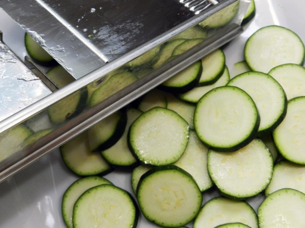 cold curried zucchini soup