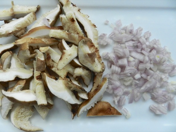 shitake cheese toasts