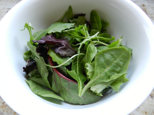 pear and pomegranate salad