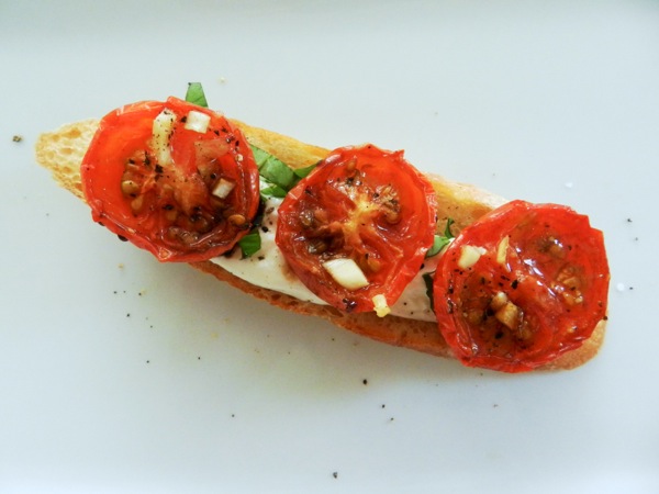 roasted tomatoes and burrata toasts