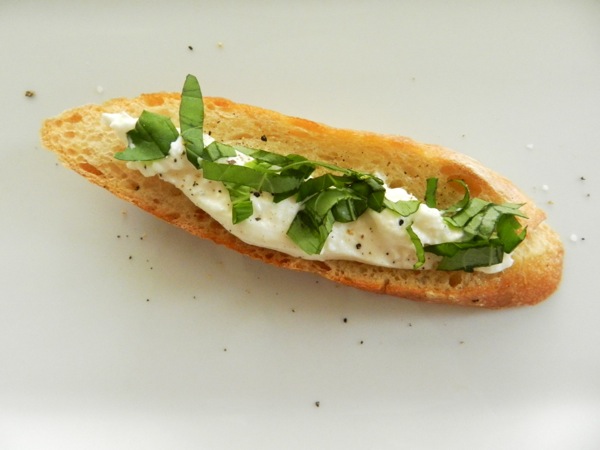 roasted tomatoes and burrata toasts