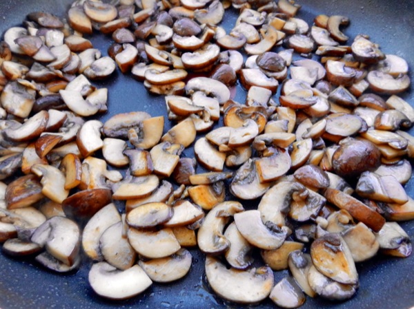 mushroom wellington cups